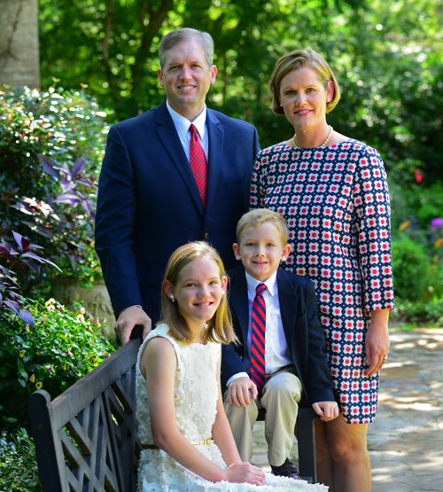 The Walton family—Jason, Laurie, Caroline, and John William—back home in Mississippi. (PHOTO BY HUBERT WORLEY)