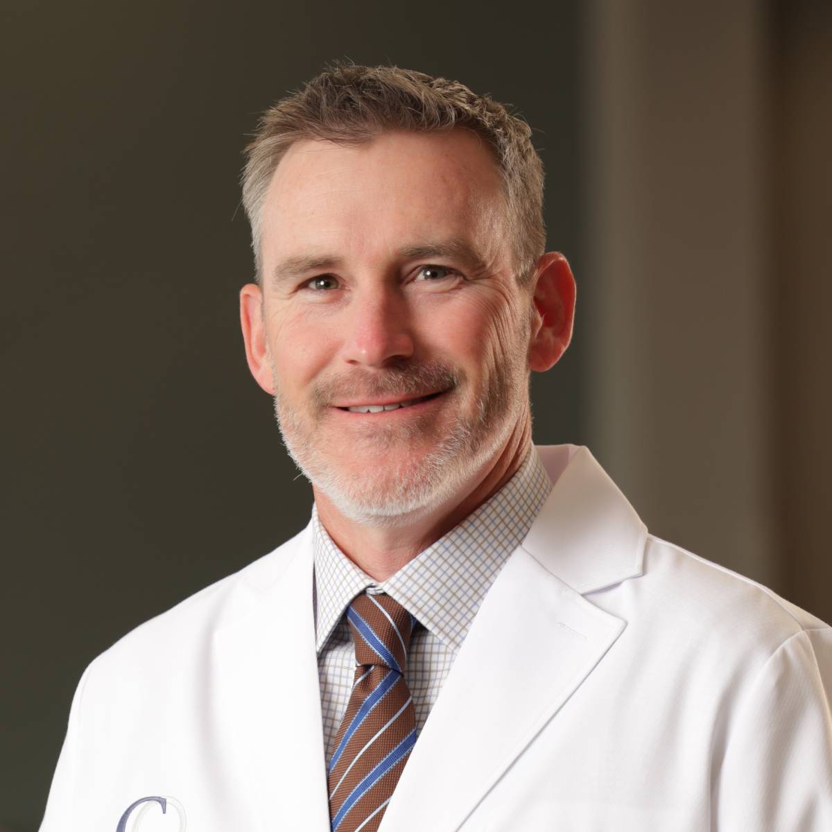 Dr. Chris Kneip headshot